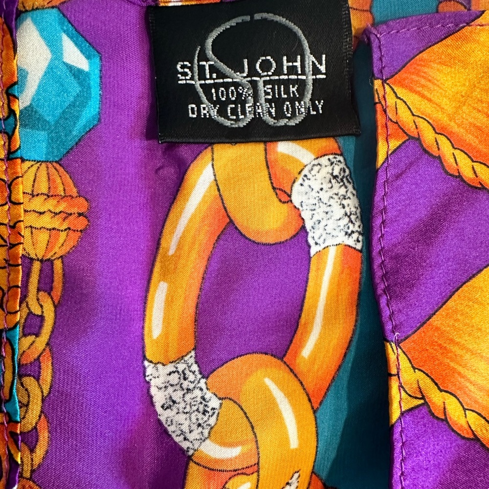 Vintage St. John scarf 100% silk
